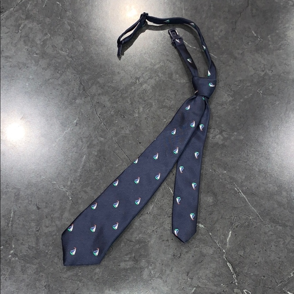 *Free* adjustable tie -read description